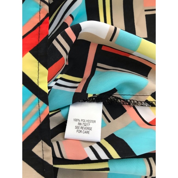 Dana Buchman Women’s Multicolored Half Button Down Sleeveless Top Size Medium - Picture 7 of 8